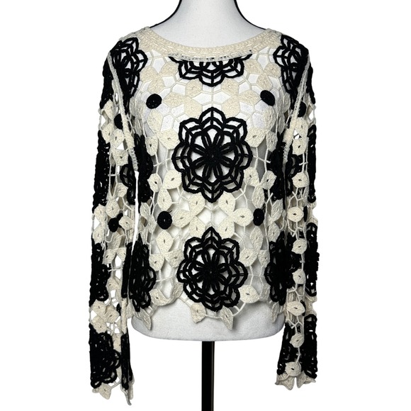 CLOTH by DESIGN Sweaters - Boho‎ Crochet Top Overlay Sweater Cream Black Pullover Croped Womens Small Layer